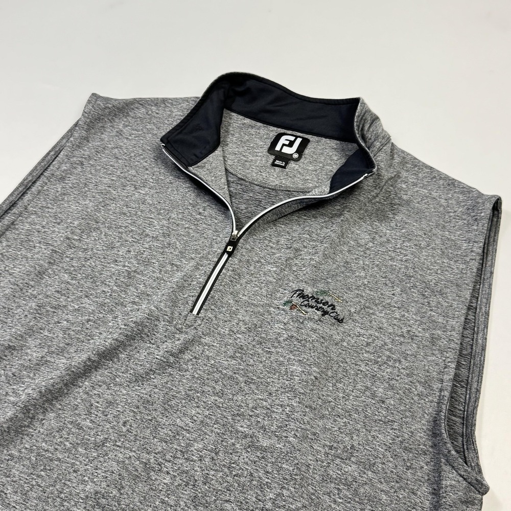 FootJoy Sweater Vest Mens Medium 1/4 Zip‎ Mock Neck Golf Thomson Country Club